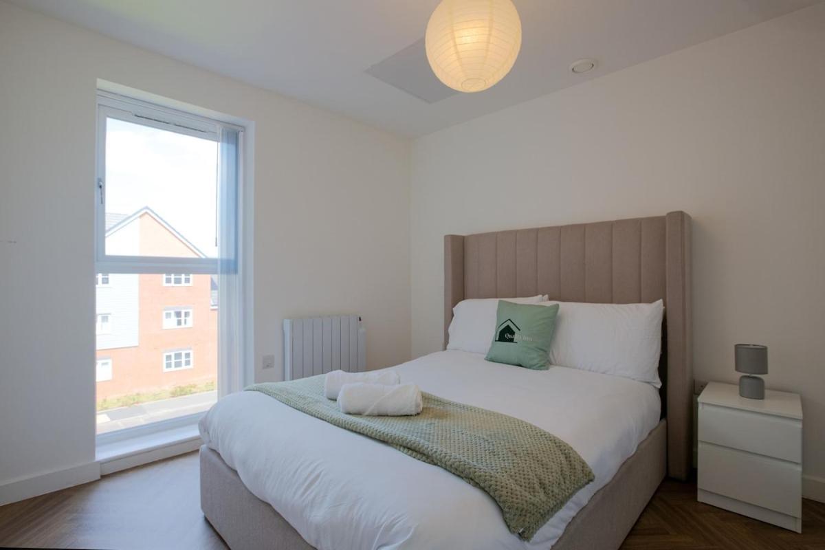 Modern With Balcony Near Centre Coventry